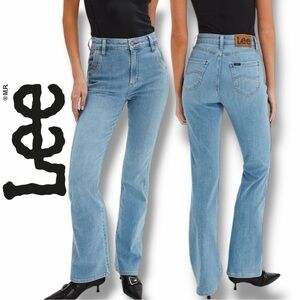 Lee Women's High Rise Bootcut Light Blue Jeans in the Size 32